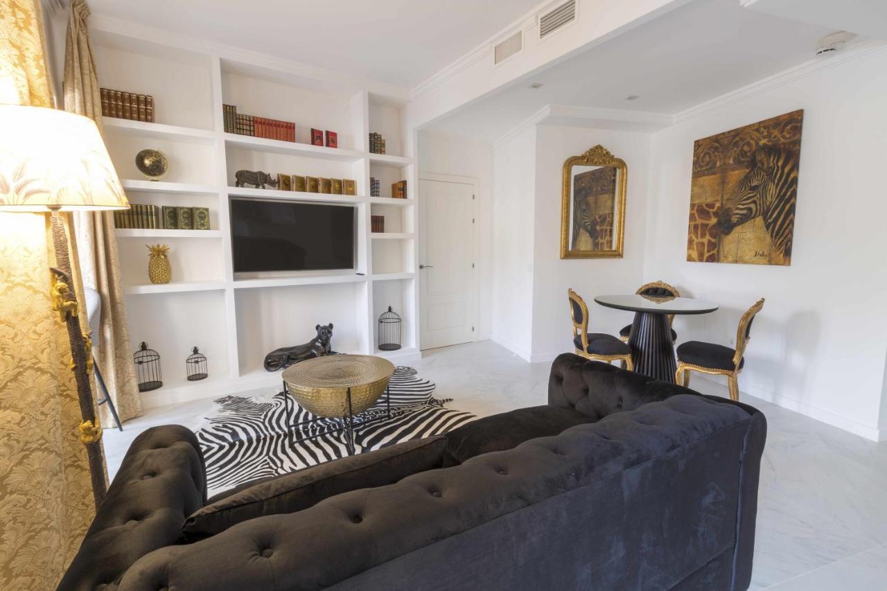 The Clock House Luxury Urban Suites Málaga Quarto foto